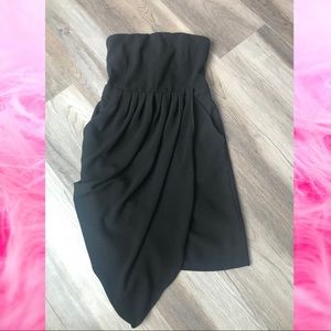 Lulu’s Strapless LBD *WITH POCKETS!*